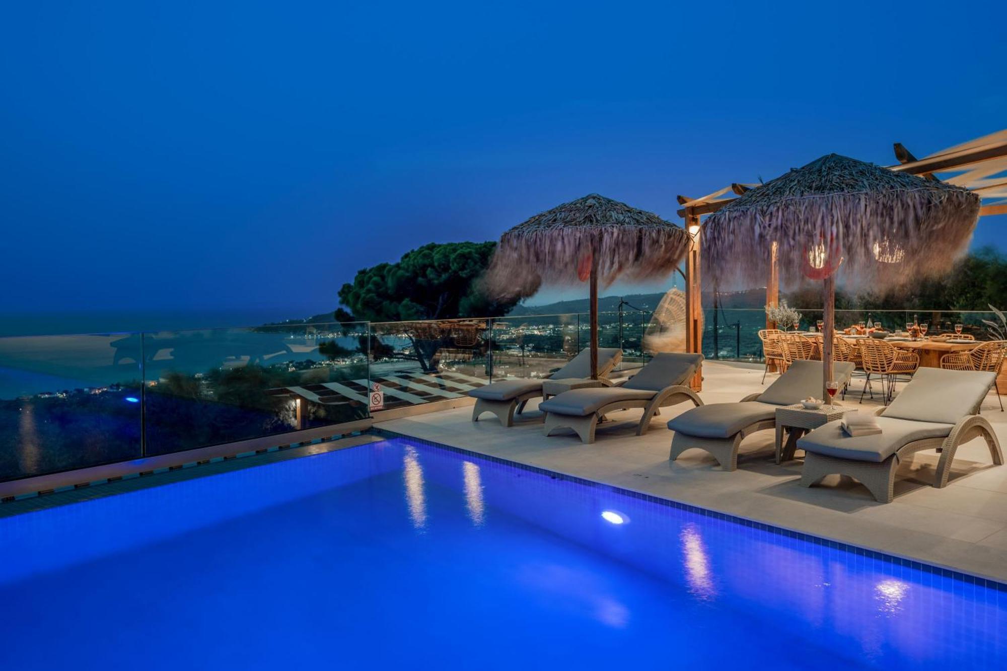 Villa Artemis - Spectacular Views & Ideal For Large Groups, By Zantewize Khartata