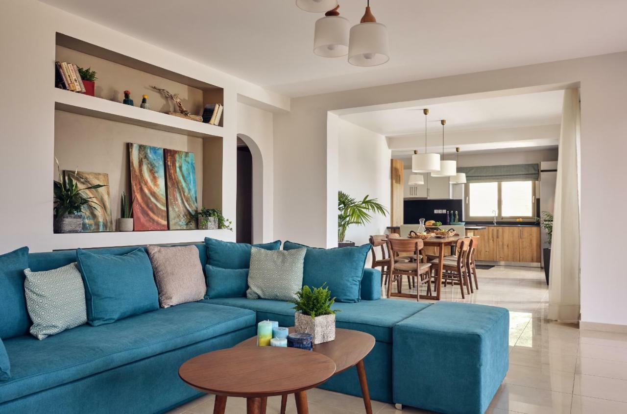 Artemis - Spectacular Views & Ideal For Large Groups, By Zantewize